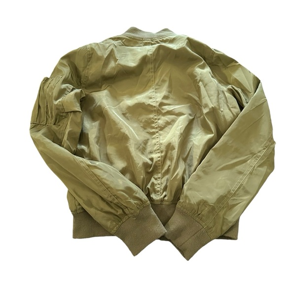 Wet Seal women's size small, lightweight, military green jacket - Picture 2 of 3